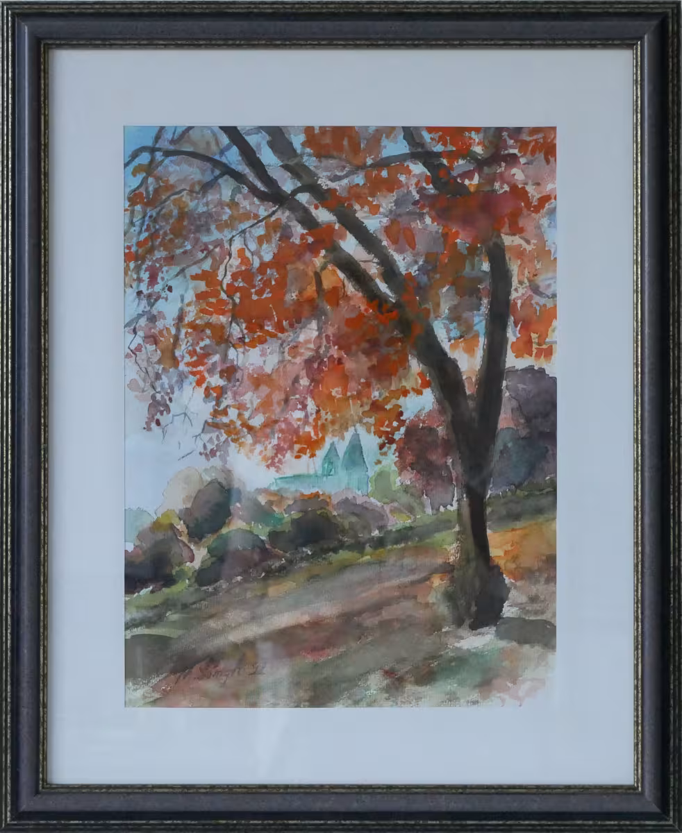 Baum am Abhang